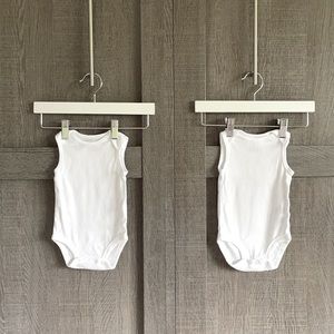 5/$20⭐️NWOT Lot 2 Carter’s onesies